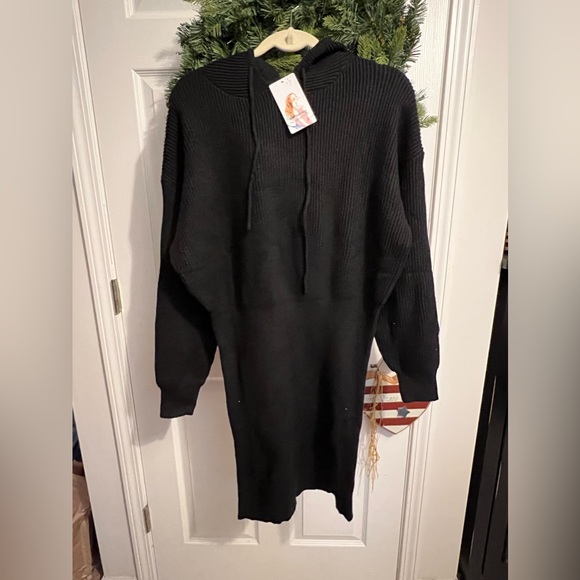 Dresses & Skirts - Sweater dress with hood new with tags size large